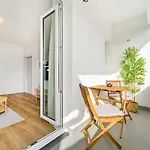 Apartment Zentral I Ruhig I Balkon I Für 6 *